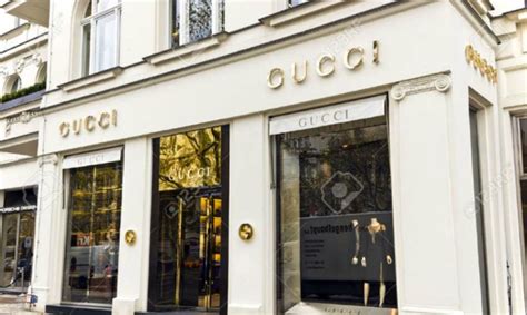 gucci lavora co noi